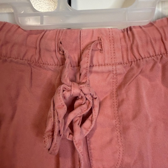 GAP Coral Pink Casual Pull-On Shorts Women’s Size Large Elastic Waist Drawstring - Picture 4 of 4